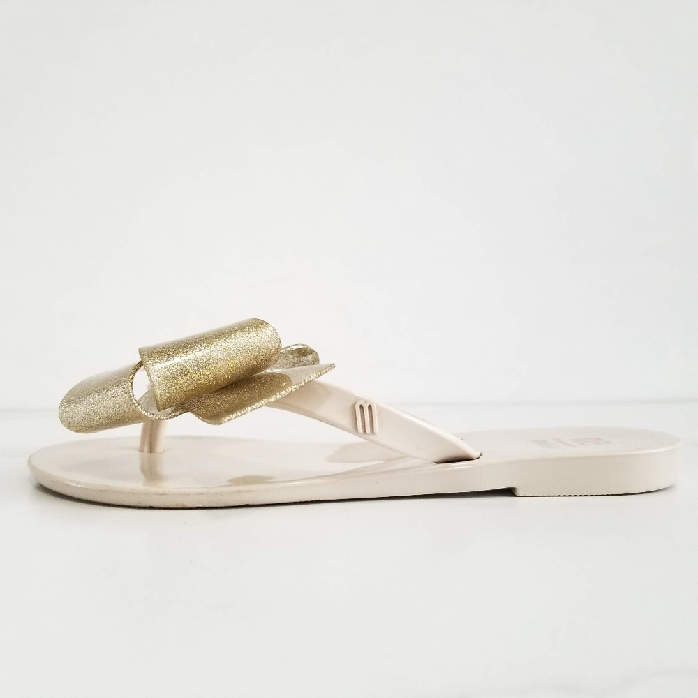 MEL by MELISSA Harmonic Gold Bow III Flip Flops - Picture 4 of 11